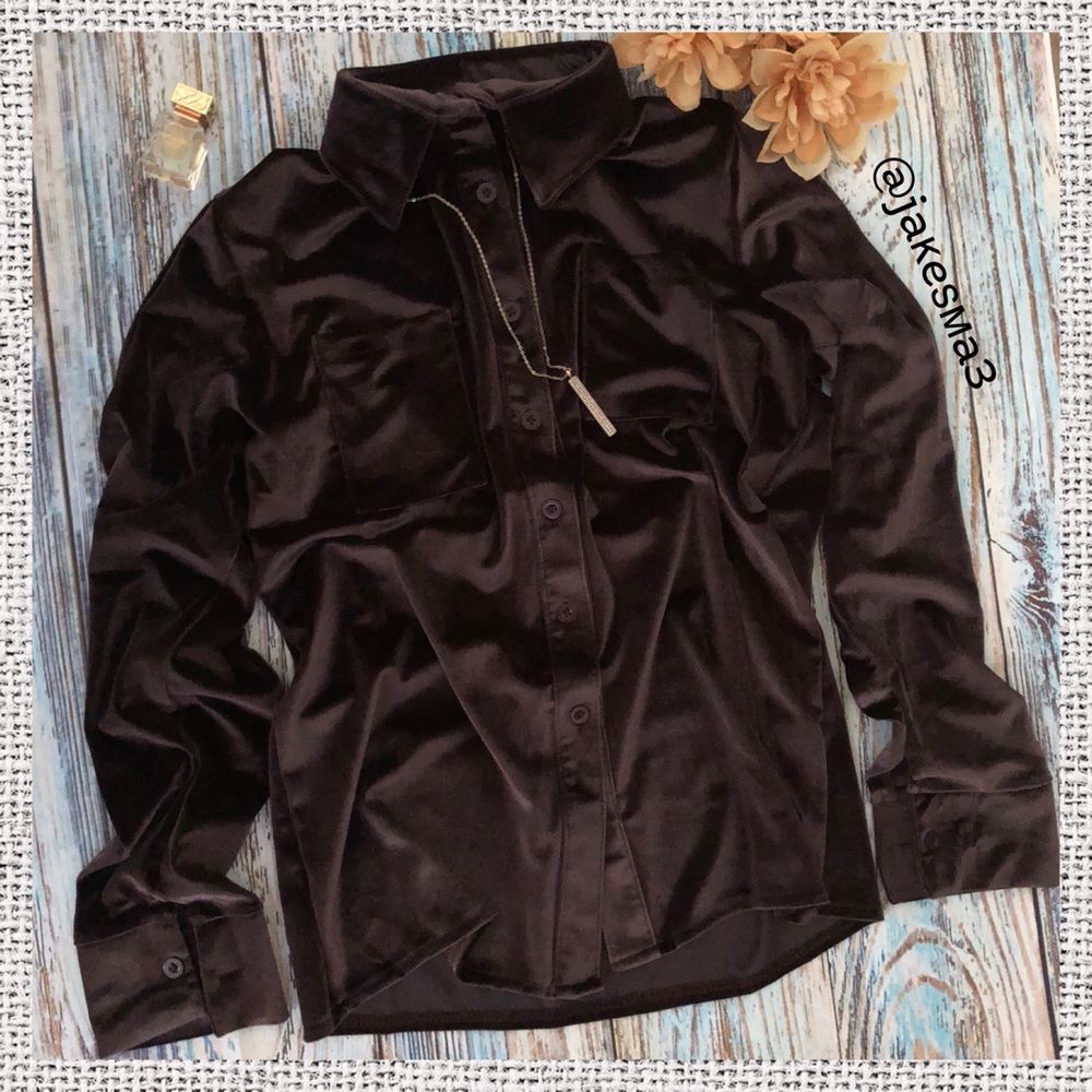 last one! 🅗/🅟 9/30!! ᴠᴇʟᴠᴇᴛ ʙᴜᴛᴛᴏɴ-ᴜᴘ sʜɪʀᴛ - Picture 2 of 4